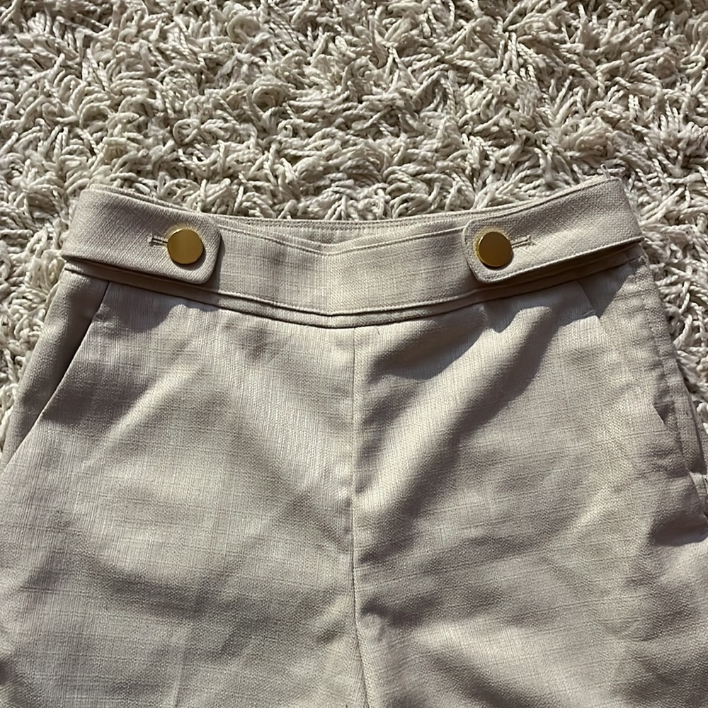 H&M Button Shorts - Picture 4 of 4